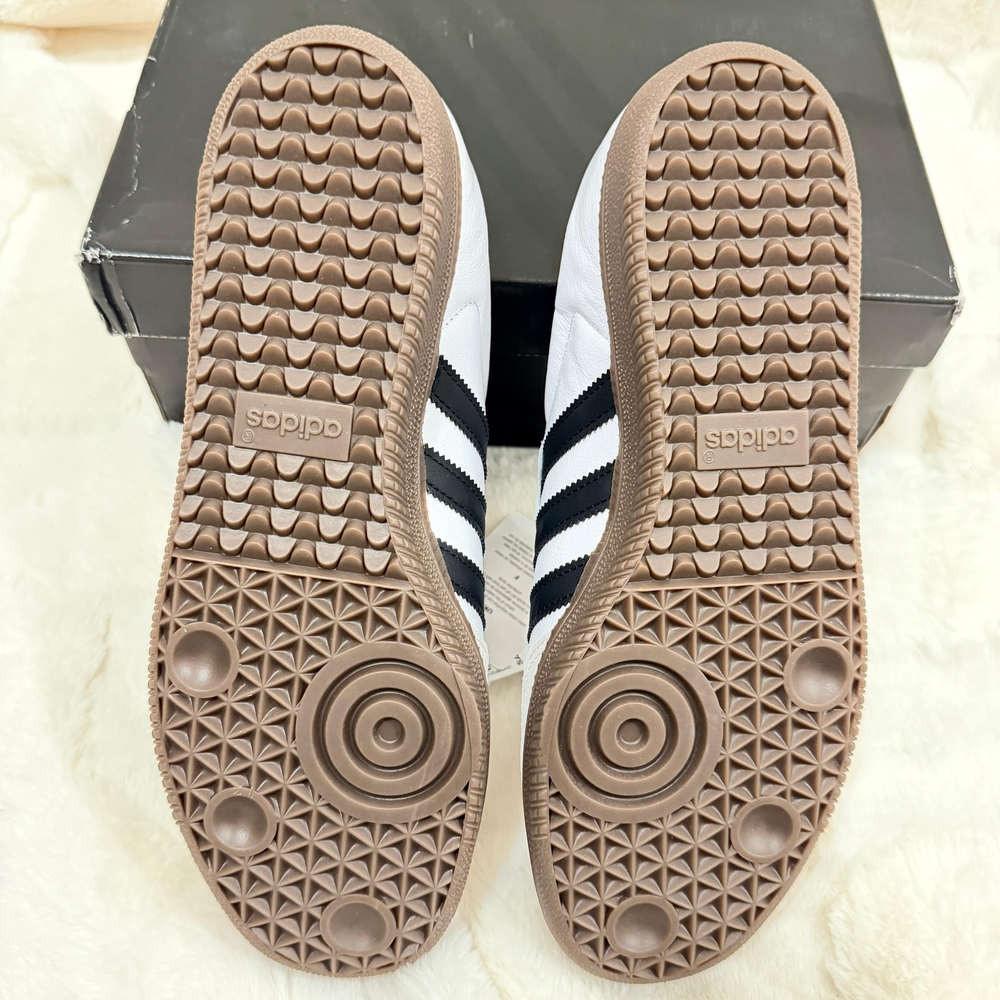 Adidas Samba Classic White and Black Men's Shoes - Picture 4 of 5
